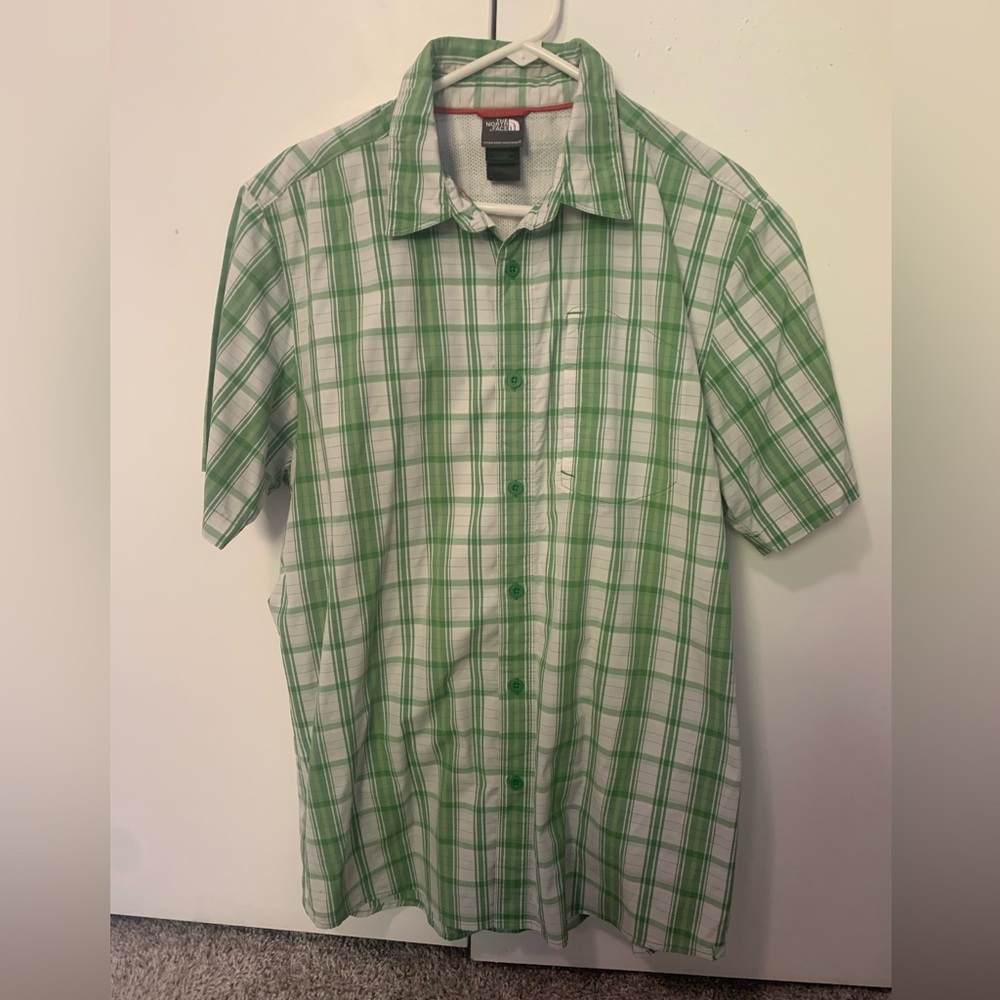 The North Face Vented Plaid Short Sleeve Shirt